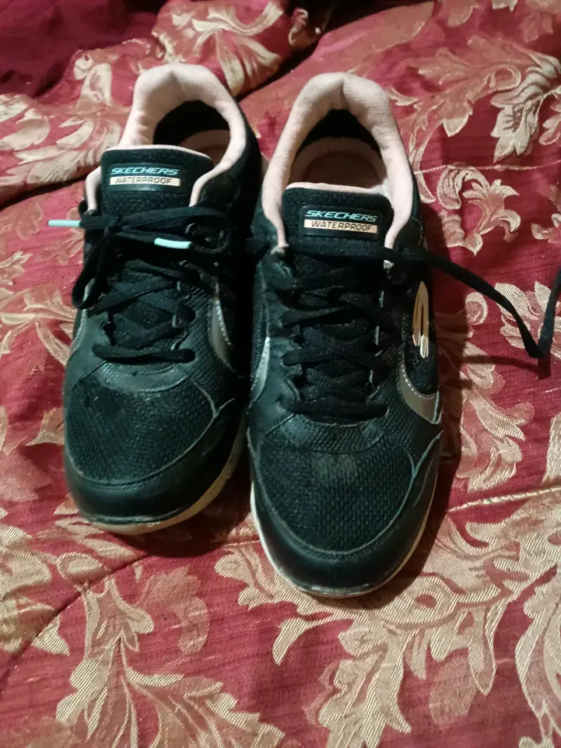 Zapatillas negras deportivas - 3