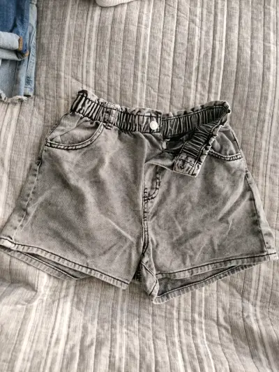 Shorts de mezclilla grises - miniatura 1