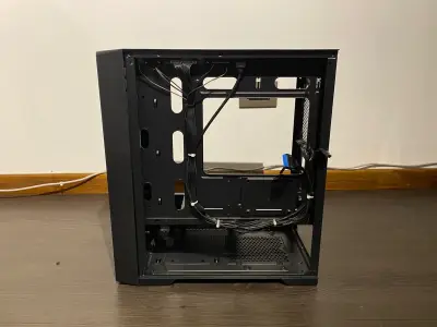 Gabinete de PC Kronos Wind vidrio templado - miniatura 1