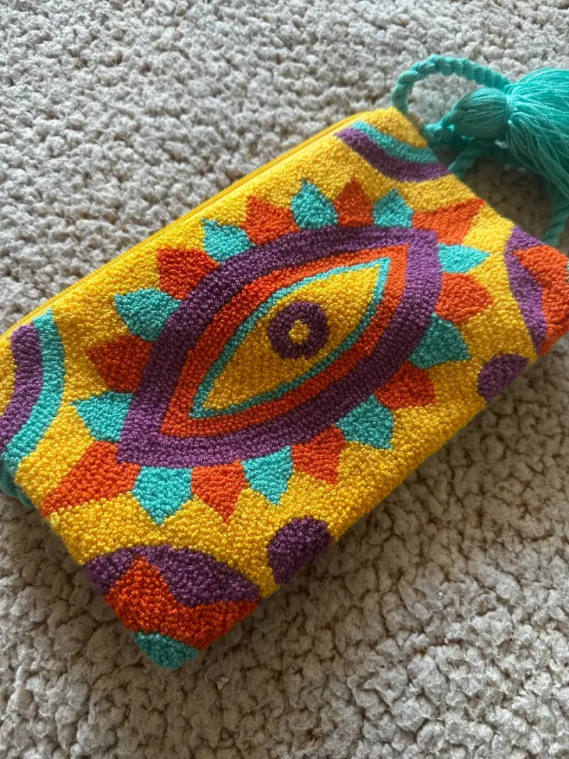 Cartera bordada de un ojo - 1