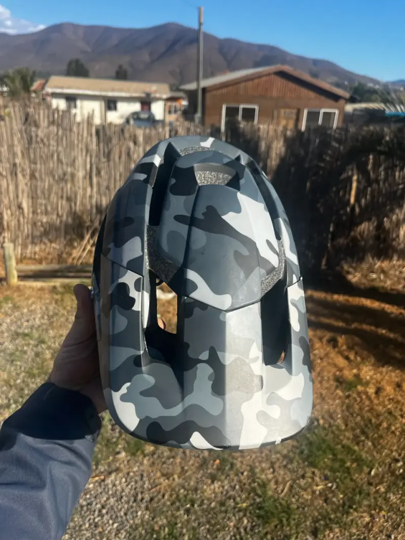 Casco de ciclismo mimetizado militar - 2