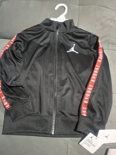 Conjunto deportivo negro Jordan - miniatura 2