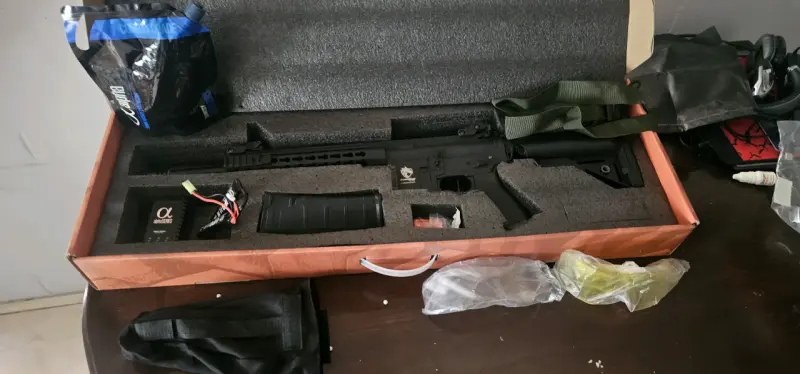Réplica de rifle airsoft en estuche - 1