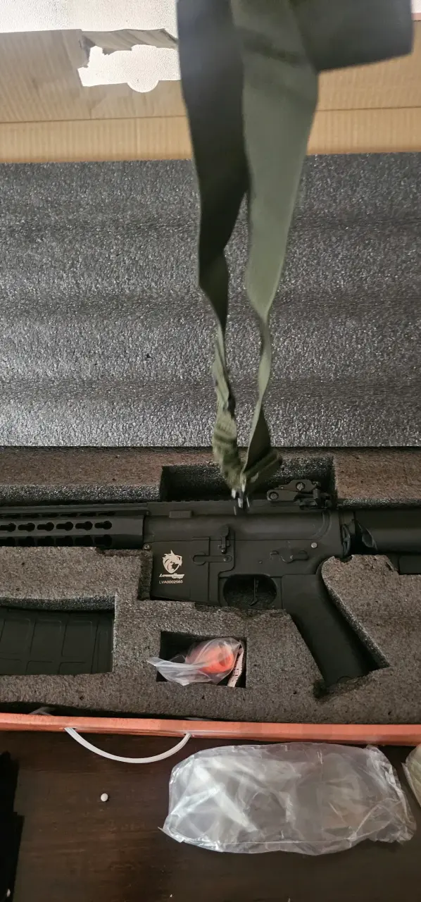 Réplica de rifle airsoft en estuche - 5
