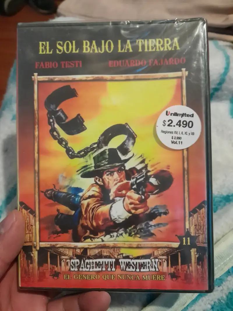 DVD El Sol Bajo La Tierra