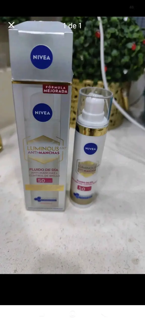 Fluido de día Nivea Luminous con protector solar