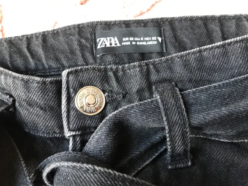 Shorts Zara XS de mezclilla negros con cinturón - 3