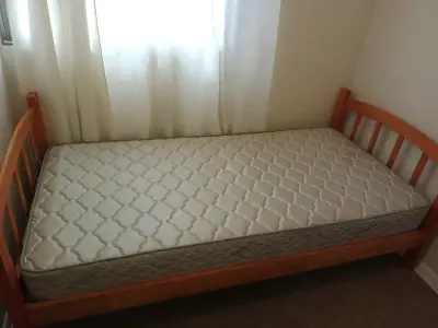 Camarote de madera con colchones - miniatura 6