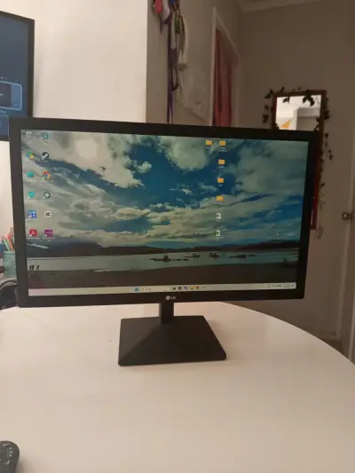 Monitor LG ultrawide - miniatura 1
