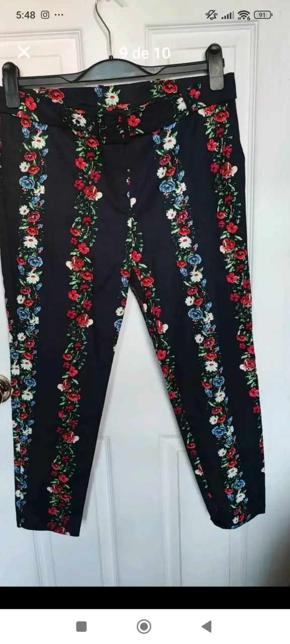 Pantalones con estampado floral