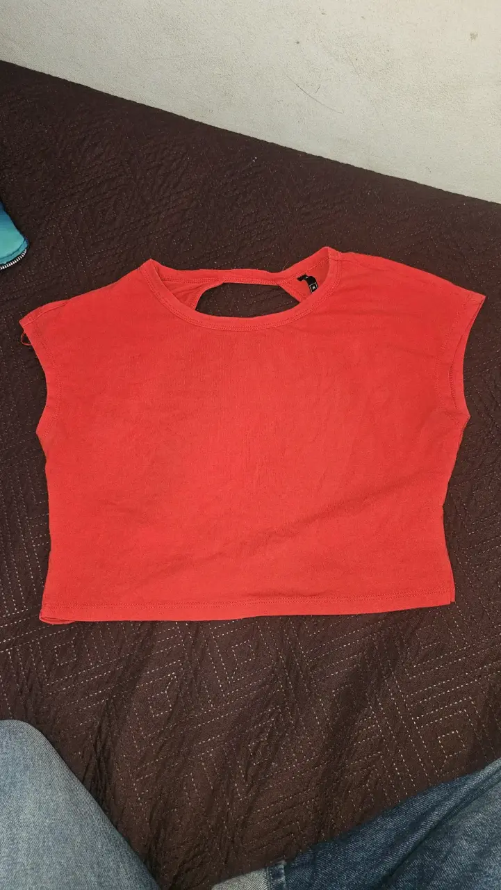 Polera sin espalda - 1