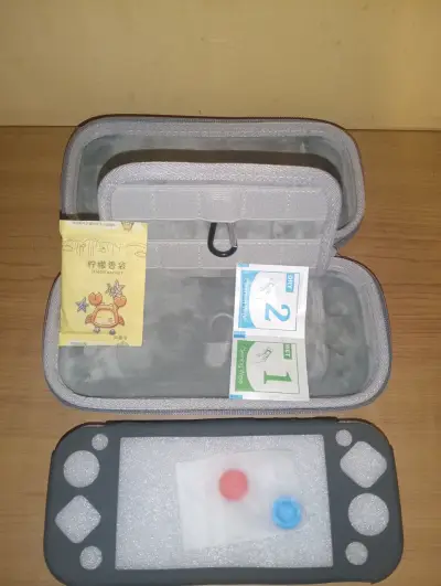 Estuche gris Nintendo Switch - miniatura 3
