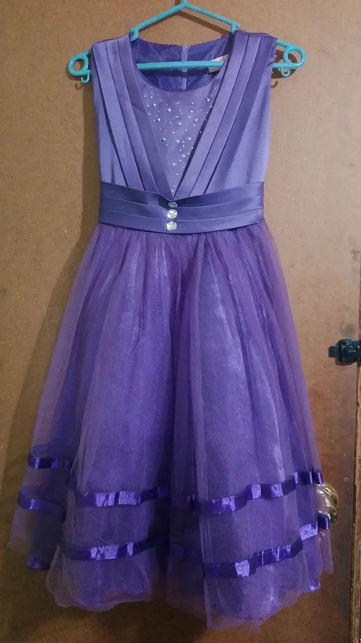 Vestido de gala morado con tul - 1