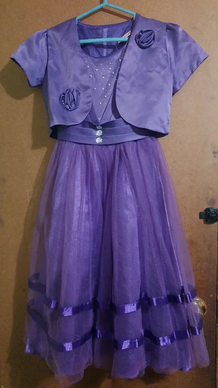 Vestido de gala morado con tul - 3