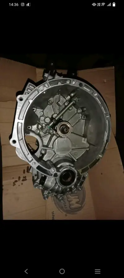 Caja de cambios automotriz usada - miniatura 1