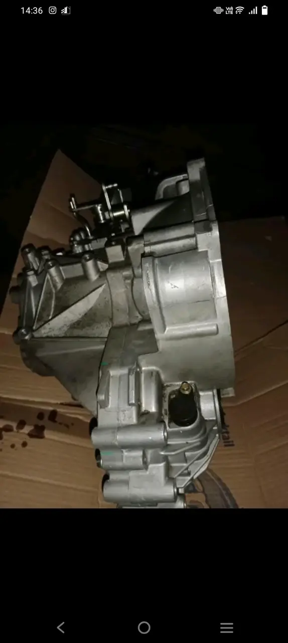 Caja de cambios automotriz usada - 2