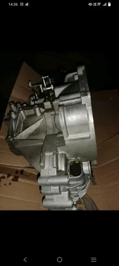 Caja de cambios automotriz usada - miniatura 2
