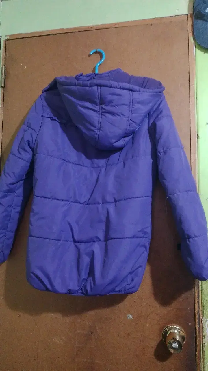 Chaqueta morada acolchada - 2
