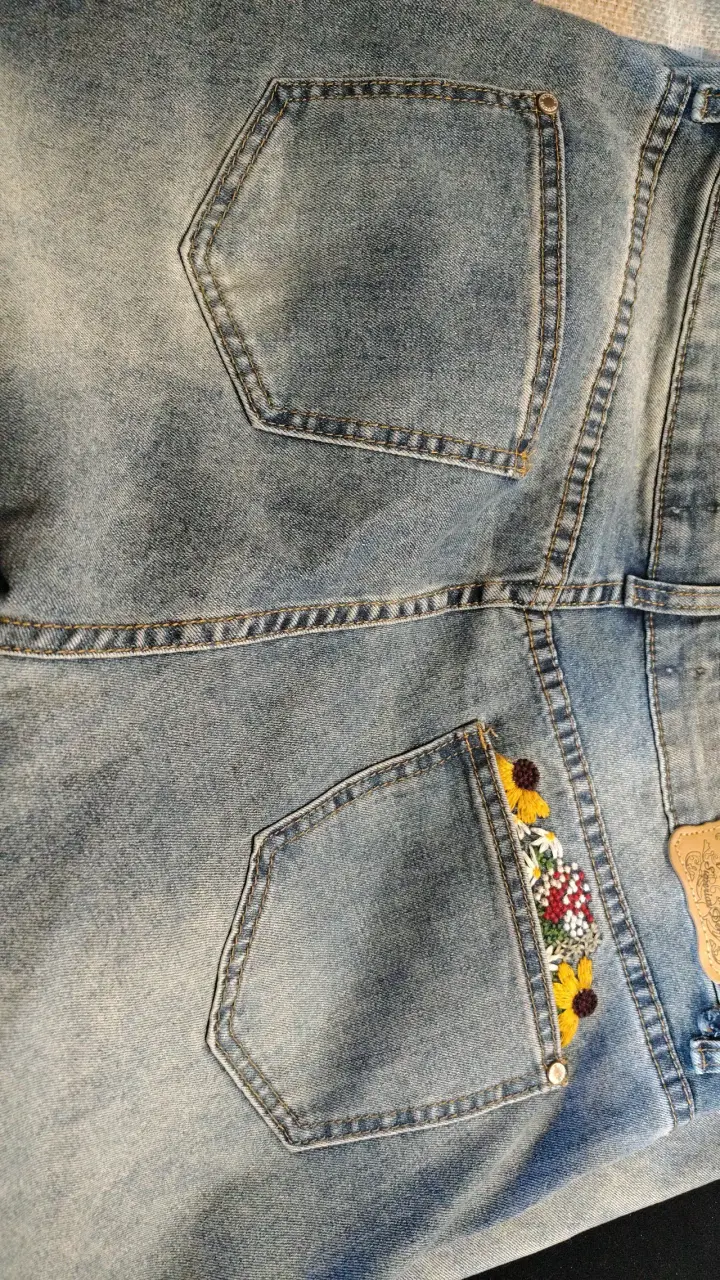 Jeans Blugirl Denim azul con flor - 3