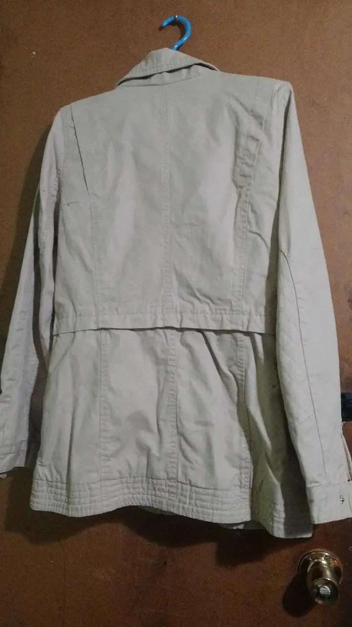 Chaqueta beige con cierre - 2