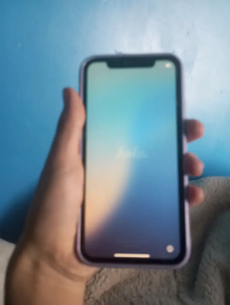 iPhone 11 64GB - 2