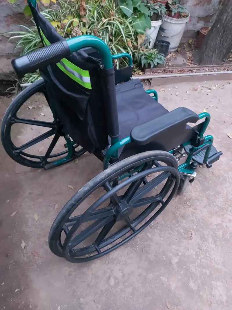 Silla de ruedas plegable - 2