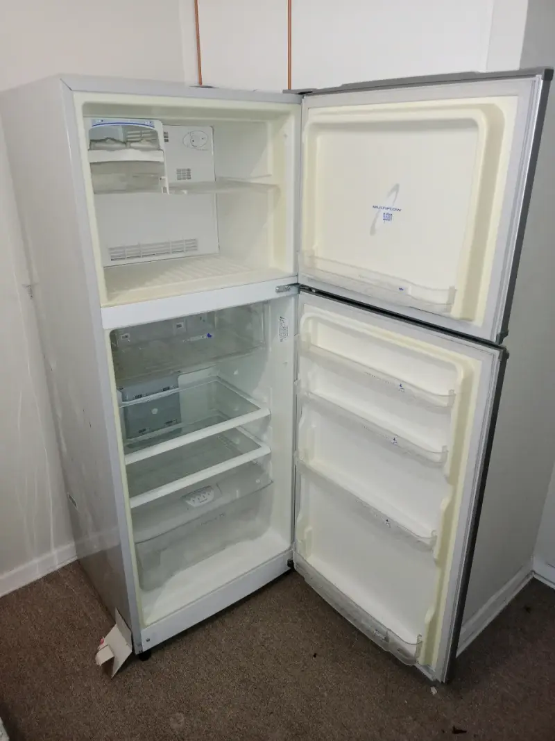 Refrigerador Mademsa plateado - 2