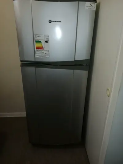 Refrigerador Mademsa plateado - miniatura 4