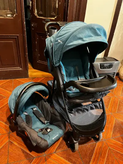 Coche y porta bebé azul Bebesit - miniatura 3