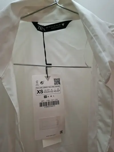 Camisa blanca de mujer  zara XS - miniatura 2