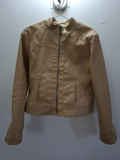 Chaqueta beige de cuero sintético talla S - miniatura 1