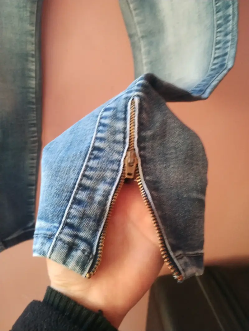 Jeans ajustados azul claro - 2