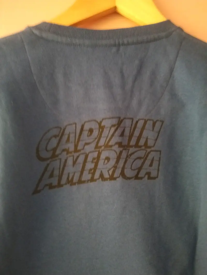 Polerón azul Captain America - 2