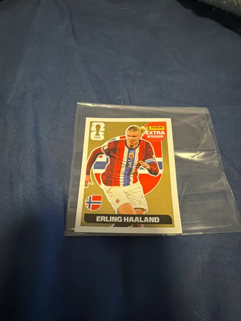 extra Sticker dorado Panini Erling Haaland - 2