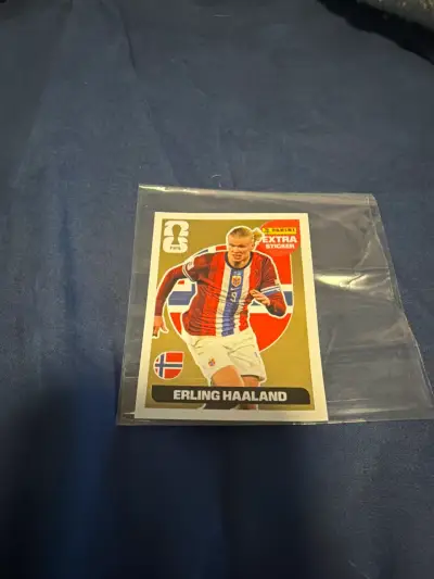 extra Sticker dorado Panini Erling Haaland - miniatura 2