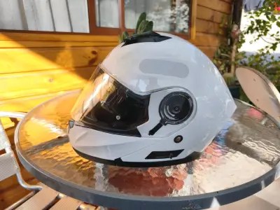 Casco Abatible Certificado - miniatura 1