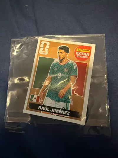 extra Sticker bronce  FIFA Raúl Jiménez - miniatura 3