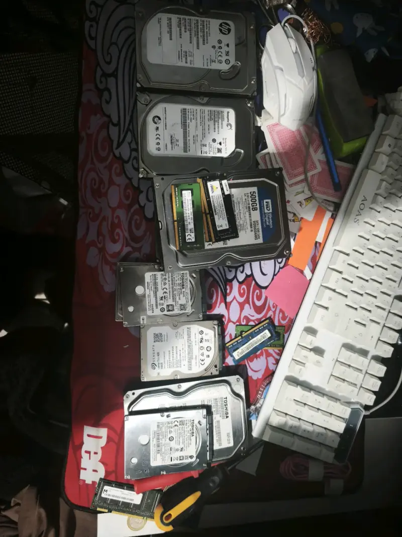 Lote de discos duros. - 3