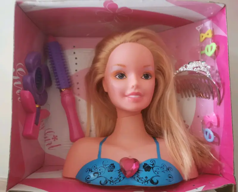 Muñeca para peinar rubia - 1
