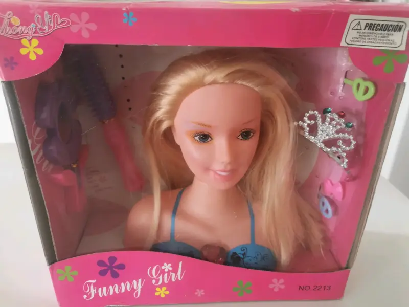 Muñeca para peinar rubia - 3