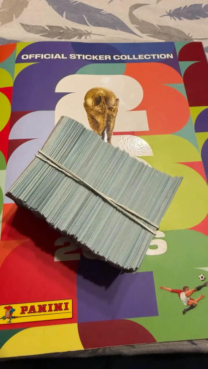Álbum Panini con láminas 2026