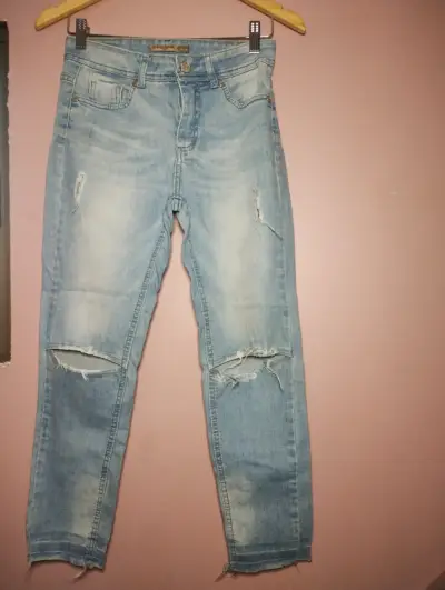 Jeans celestes desgastados - miniatura 1