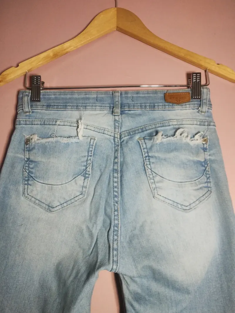 Jeans celestes desgastados - 3