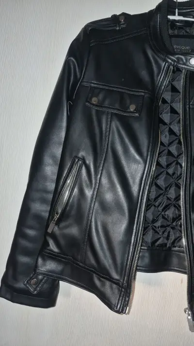 Chaqueta mujer de cuerina negra Evoque talla S - miniatura 4