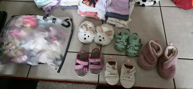 Ropa infantil variada - 2