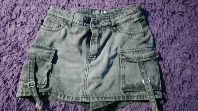 Falda corta de mezclilla gris - 2