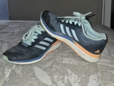 Zapatillas deportivas azul Adidas - miniatura 1