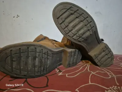 Botines marrones con diseño trenzado - miniatura 5