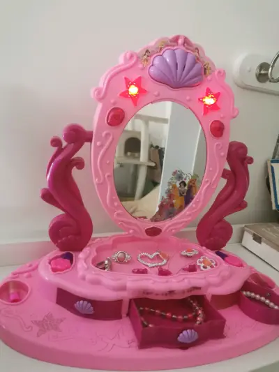 Tocador de belleza Princesas Disney - miniatura 5