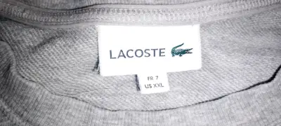 Polerón gris con logo bordado - miniatura 2